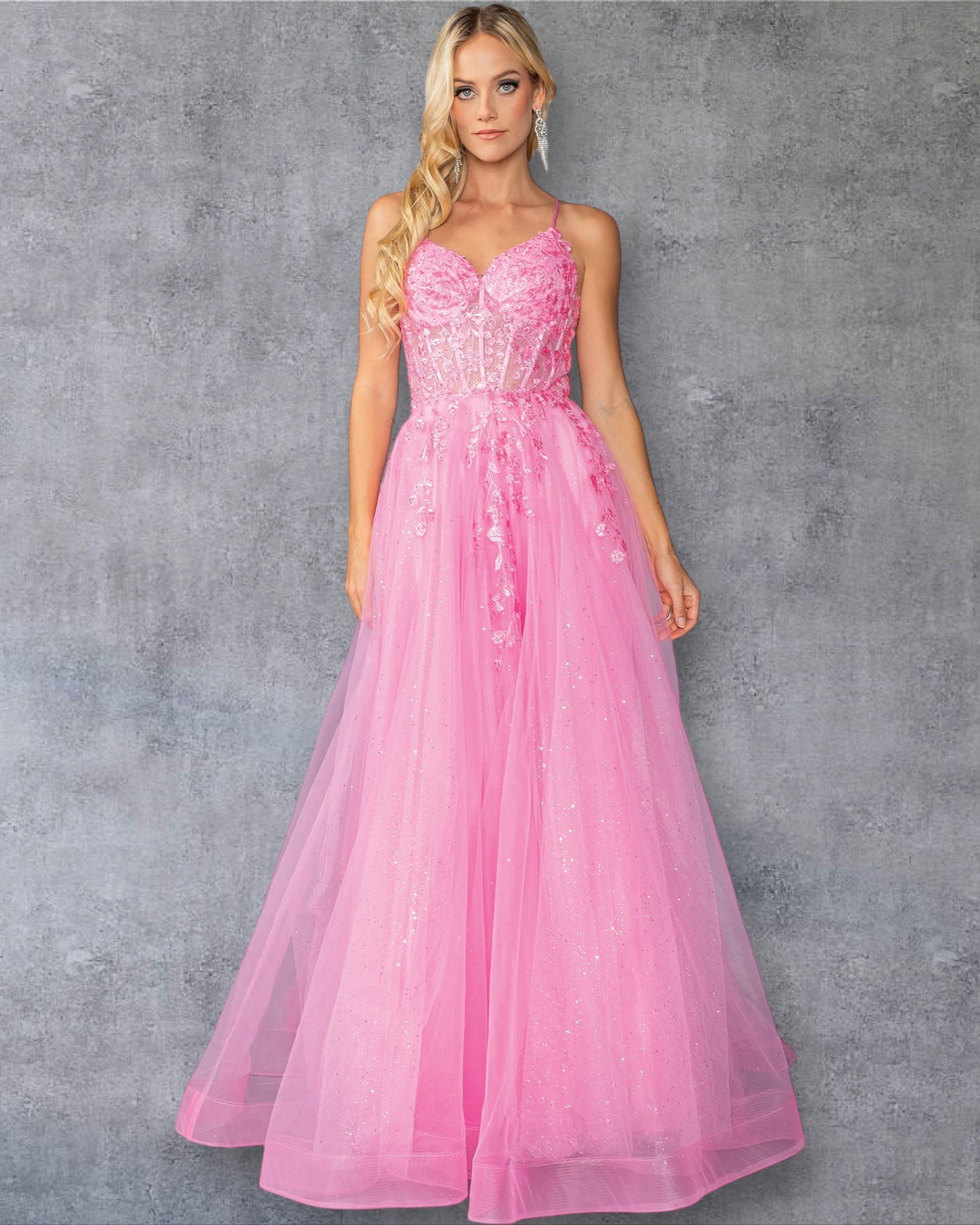 Vestido de fiesta de tul brillante con apliques de encaje y capa de purpurina