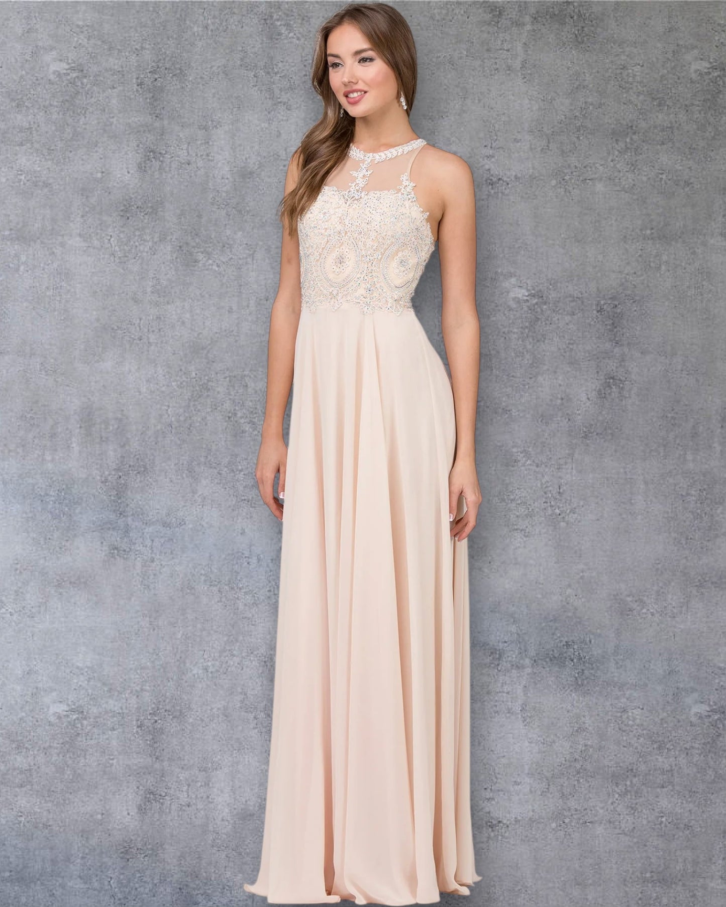 Vestido de fiesta de gasa con escote halter, ilusión y falda en forma de A con corpiño de encaje y apliques