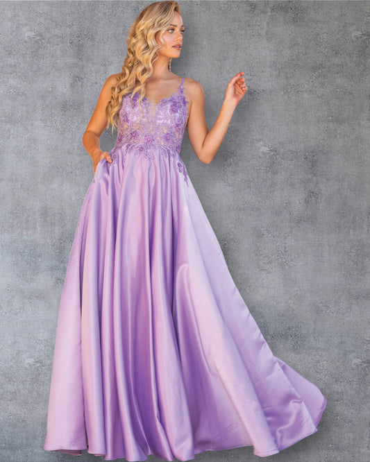 Vestido de fiesta de satén con corpiño de encaje adornado y espalda con tiras