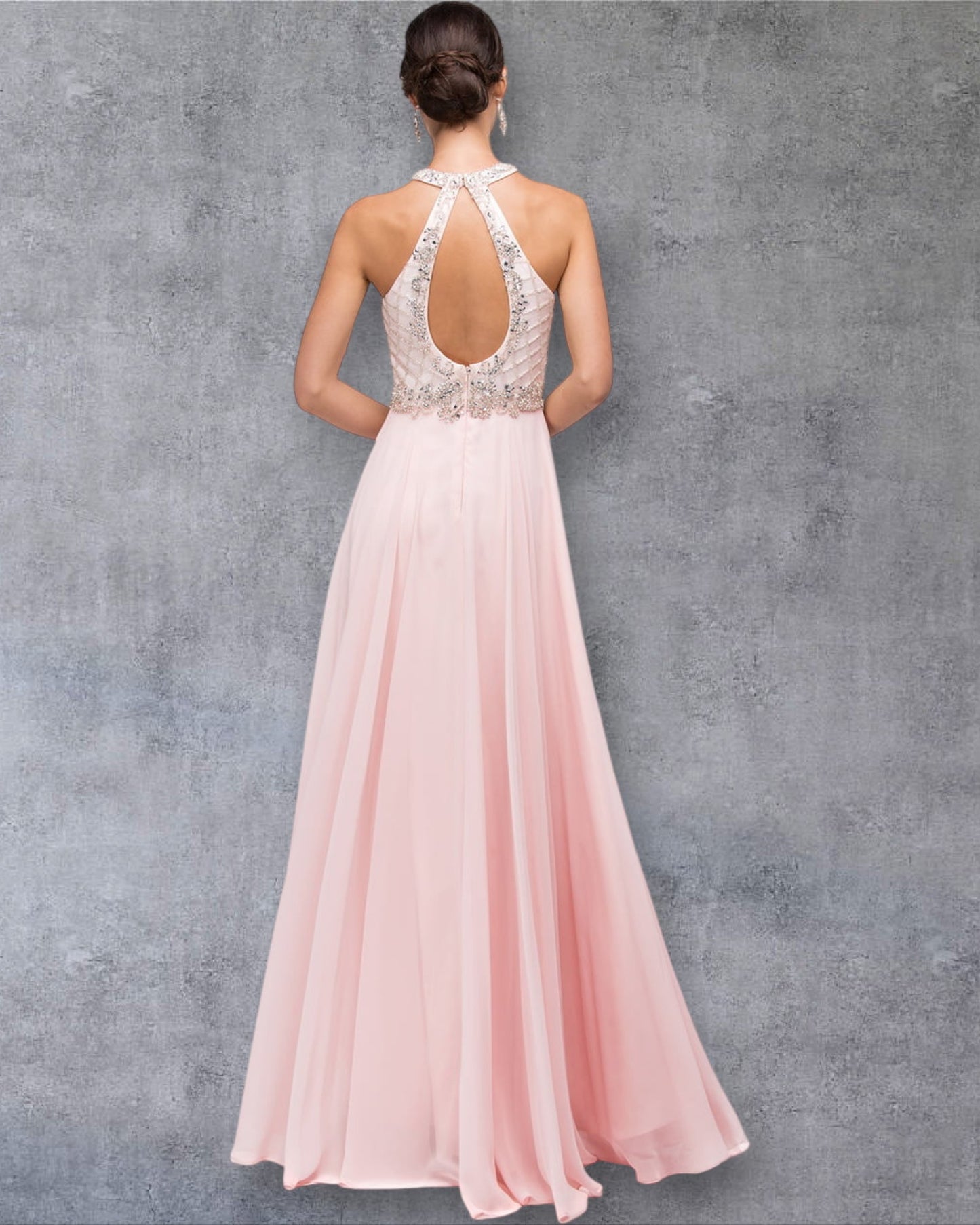 Vestido de fiesta con escote halter, corpiño de encaje adornado y falda de gasa suave y fluida