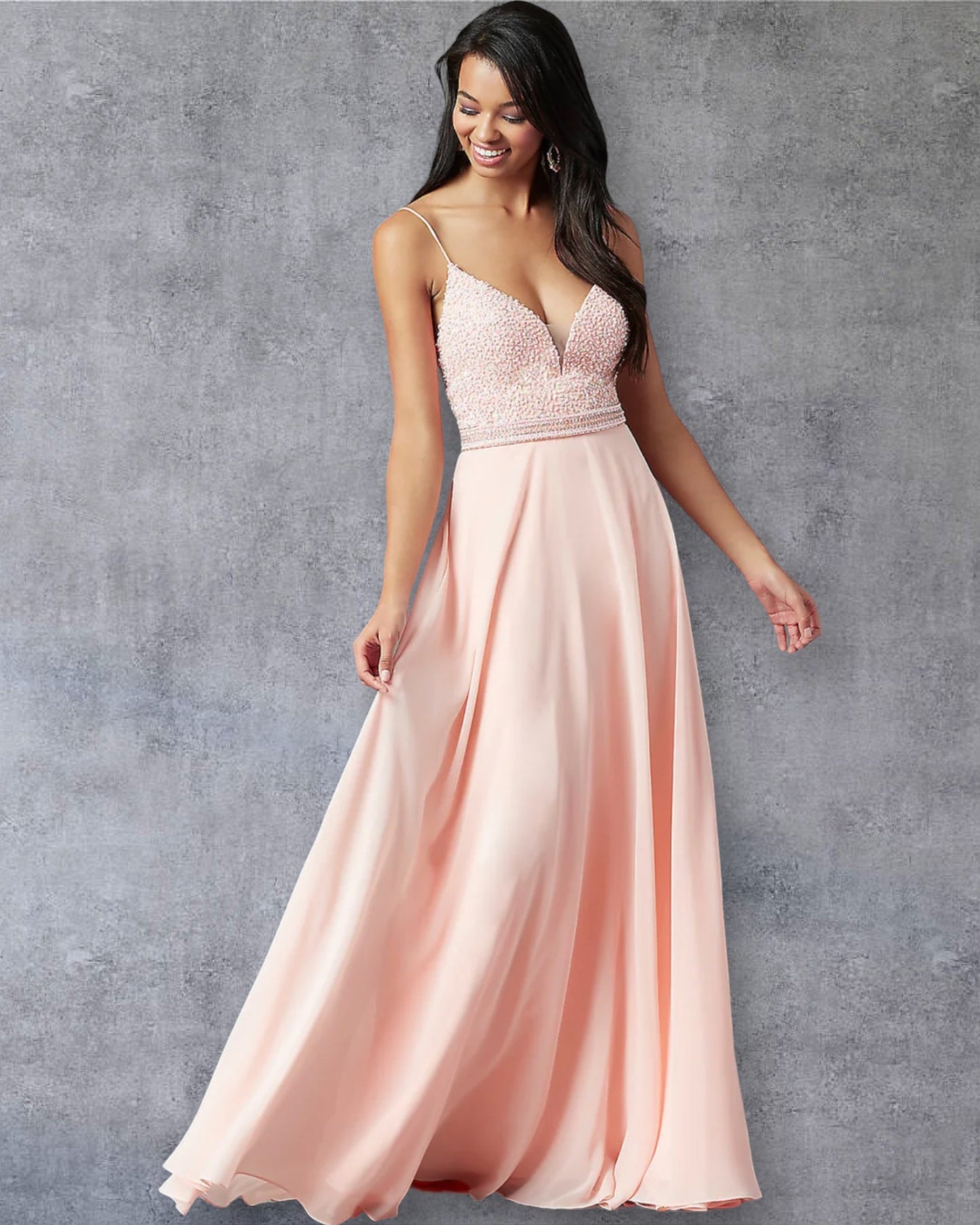 Vestido de Fiesta Rosa Pastel con Pedrería y Espalda Cruzada