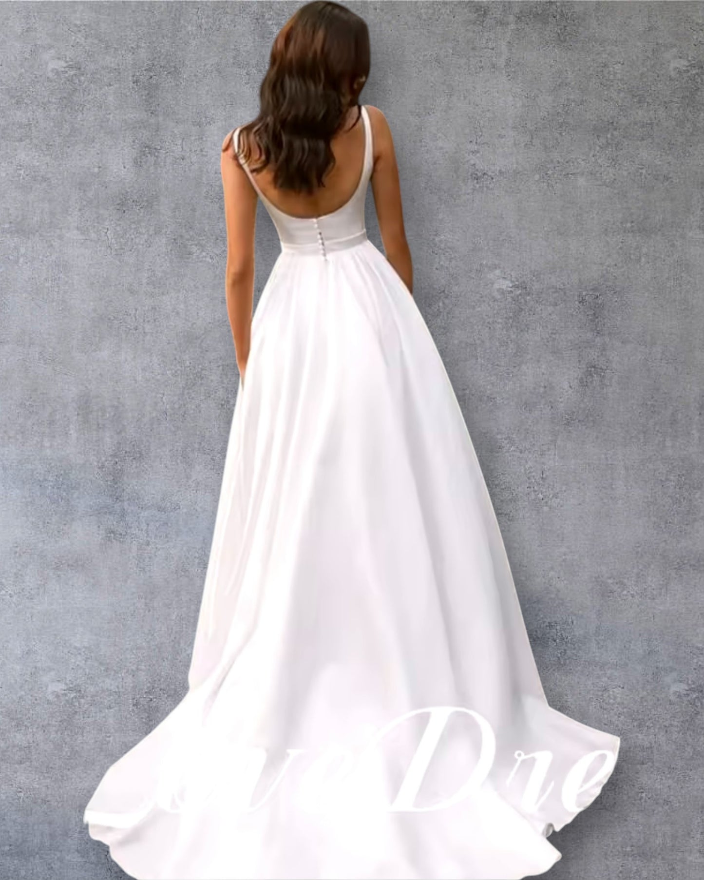 Vestido de Novia Minimalista con Espalda Baja y Falda Fluida