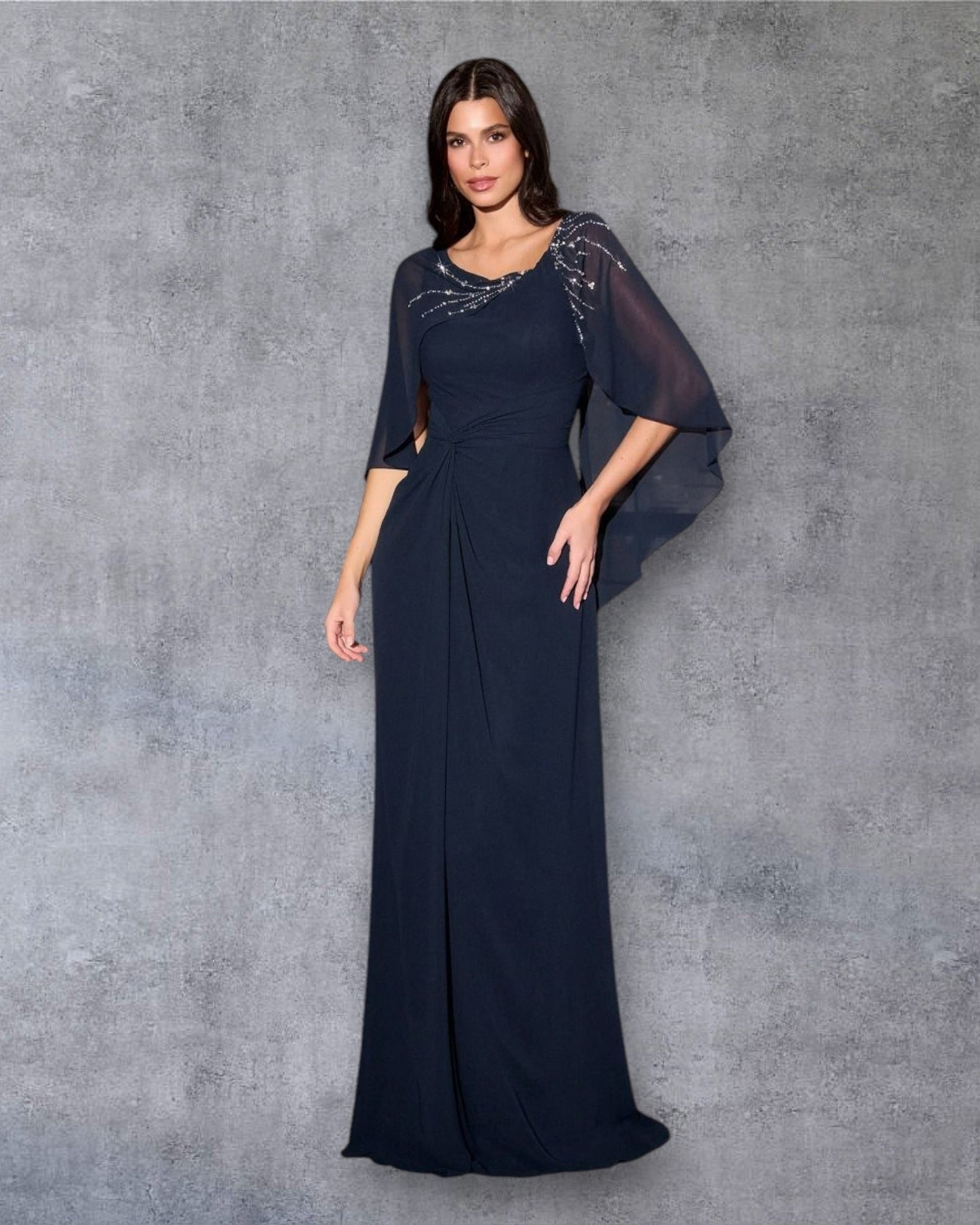 Vestido de Fiesta con Capa Fluida y Drappeado